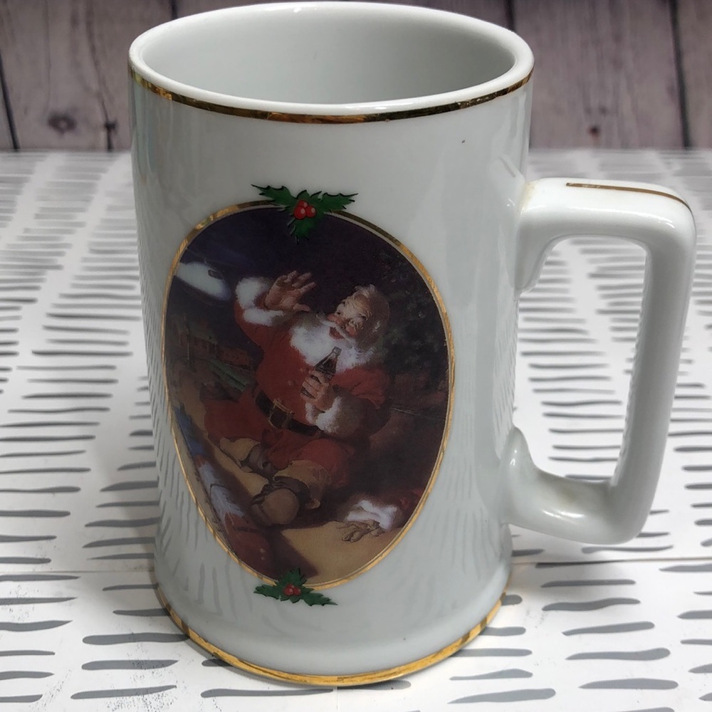 Ultímate source Christmas mug Coca Cola collectors